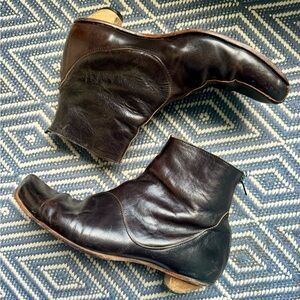 Cydwoq Dark Brown Leather Angular Heeled Ankle Boots